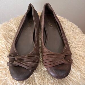 ECCO Brown Leather Ballerina Flats with Leather Strap Embellishment. Size 42